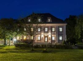 Hotel Zámeček Raspenava – hotel w mieście Raspenava