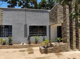 Royal palms studio, Hotel in Bungoma