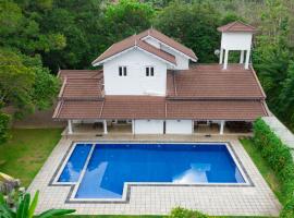 Tara Garden Sri Lanka - luxury colonial villa, ξενοδοχείο σε Danwattegoda