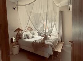 L'essentiel Home By Chloé, Hotel in La Possession