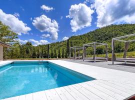 3 Bedroom Stunning Home In Piobbico, hotel em Piobbico