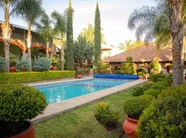 Hotel El Dorado - cerca de Chapala y del Aeropuerto