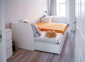 Malasits 2 private room with shared bathroom, hotel v Győru