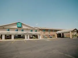 Quality Inn & Suites Watertown near Prairie Lakes Ice Arena