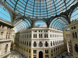 Caruso Place Luxury Rooms & Suites, Hotel in Neapel