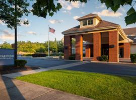 Homewood Suites Medford, hotel in Medford