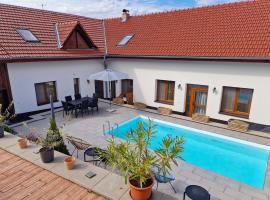 Summerhouse penzion Bavory, ξενοδοχείο σε Bavory