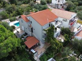 Villa Knez, hotel in Trogir