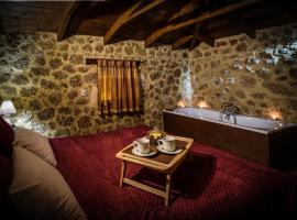 Paliokastro Guesthouse, hotel in Kato Trikala Korinthias