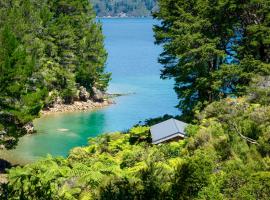 Tawa Cove Cabins, hotel en Endeavour Inlet