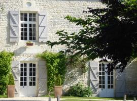 A picture of the hotel: B&B Gagnepain La Riviere