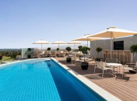 Holiday Inn Beja by IHG, khách sạn ở Beja