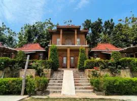 Sunrise Sea Hill Cottages