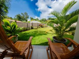 Farish Self Catering, hotel v destinaci Anse Volbert Village