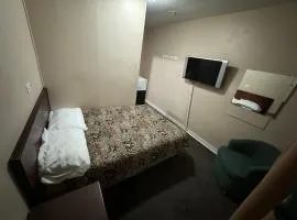 Breton Hotel