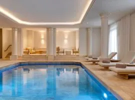 InterContinental Hotels Chantilly Chateau Mont Royal by IHG