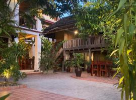 Golden Sun Boutique Hotel, hotel in Luang Prabang