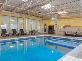 Comfort Inn & Suites Triadelphia - Wheeling