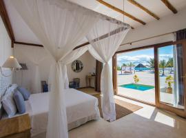 Konokono Beach Resort and Isaraya Luxury Overwater Villas, hotel en Michamvi