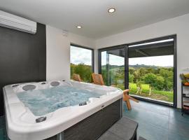 Wellness Villa Silente with spa area, hotel in Jalšovec