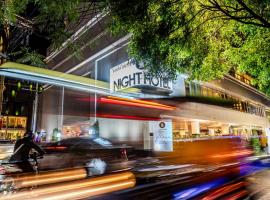 Night Hotel Bangkok - Sukhumvit 15, hotel v destinaci Bangkok
