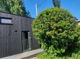 Tiny Home, Hotel in Tartu