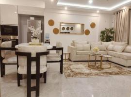 Lissa Luxury Home Beachfront Bliss,3 bedroom Apartment,Nyali,Mombasa, hotel in Bamburi