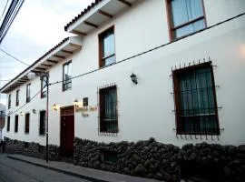 Taypikala Hotel Cusco, hotel in Cusco