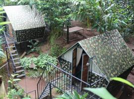 Nutmeg Farm House, hotel v destinaci Anaviratty