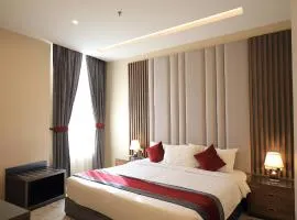 Red Fall Hotel