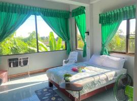 Mountain View Hostel - Krabi Airport near Wat ThamSuea, hotel em Krabi
