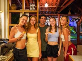 Casa Wolaba, hotel in Puerto Limón