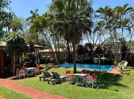 El Guembe Hostel House、プエルトイグアスのホテル