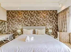 1403 Menlyn Maine Trilogy