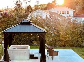 All Seasons Cottage - Game Room - Firepit By Zen Living Short Term Rental, hotel v destinaci Luray