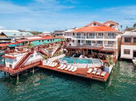 Tropical Suites Hotel, hotel v destinaci Bocas del Toro