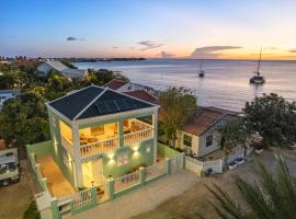 Kas Chiki, stylish seaside escape – hotel w mieście Kralendijk