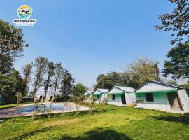 Brown Oak Farms, hotel v destinaci Sohna