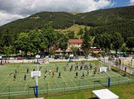 Hotel Bamby, hotel in Pescasseroli