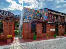 La Liliana Hostal - Gastrobar