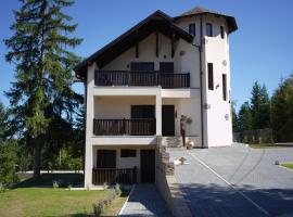 Star Hill Apartments, ξενοδοχείο σε Nova Varos