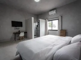 Palms Lodge