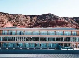 WENELEN EXECUTIVE HOTEl