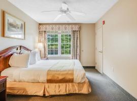 The Willowbrook Golf Hotel At Split Rock, hotel in Lake Harmony