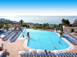 Stunning condo with SEA VIEW Balcony & SWIMMING POOL, hôtel à Cannes