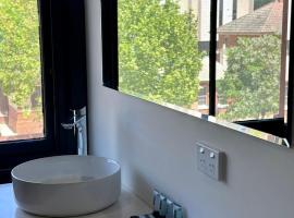 The Hampden Suites, ξενοδοχείο σε Wagga Wagga