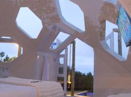 The Hive - Cloud at Misty Mountain Reserve, hotel in Stormsrivier