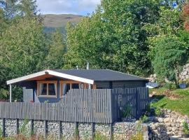 Fairvine Cabin Fort Augustus Mtn View Pet Friendly, hotel in Fort Augustus