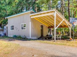 Quaint Ashford Studio Stay 5 Mi to Mt Rainier!, hotel in Ashford