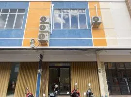 RedDoorz near BCS Mall at Penuin